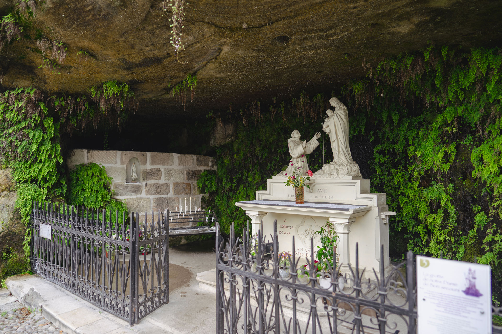 Photos De Sanctuaire Des Grottes De Saint-antoine top